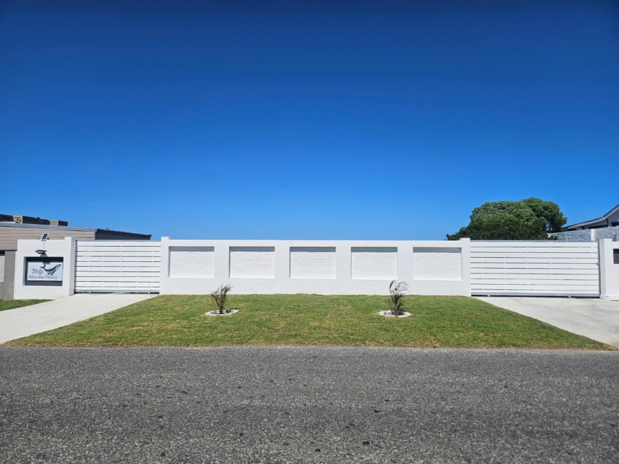 0 Bedroom Property for Sale in Pearly Beach Western Cape